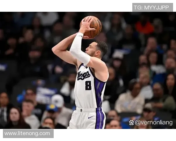 国王鏖战快船上演西部强强对决全场激战掀起季前赛高潮