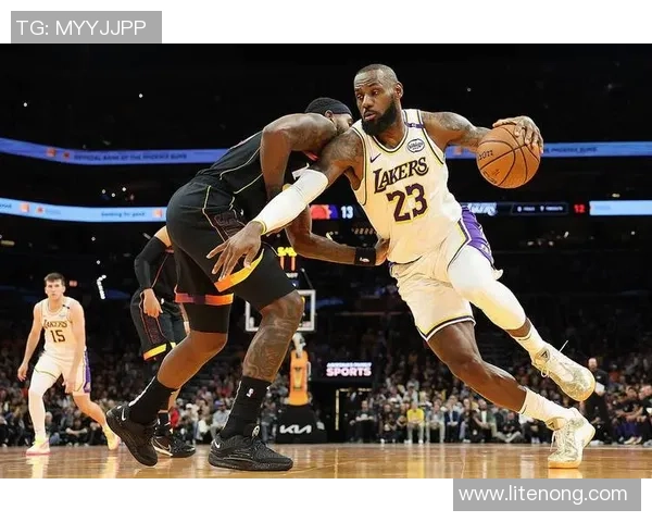 密尔沃基雄鹿全力冲击新赛季冠军之路强强对决引爆篮球激情