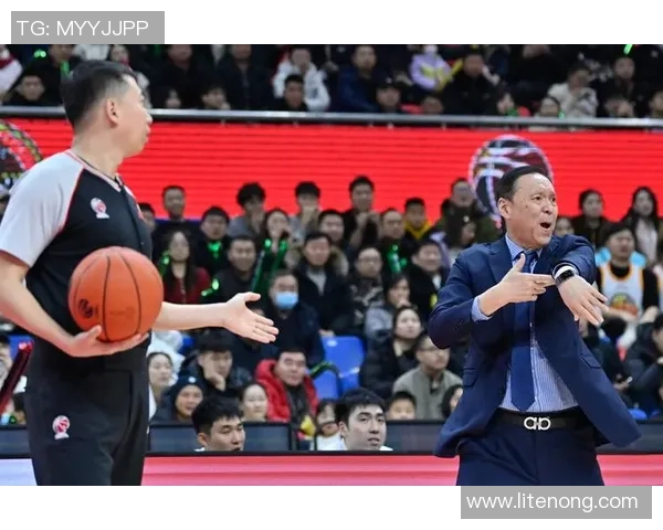 吉林九台农商行迎战四川金强争夺篮球赛季首胜的关键之战